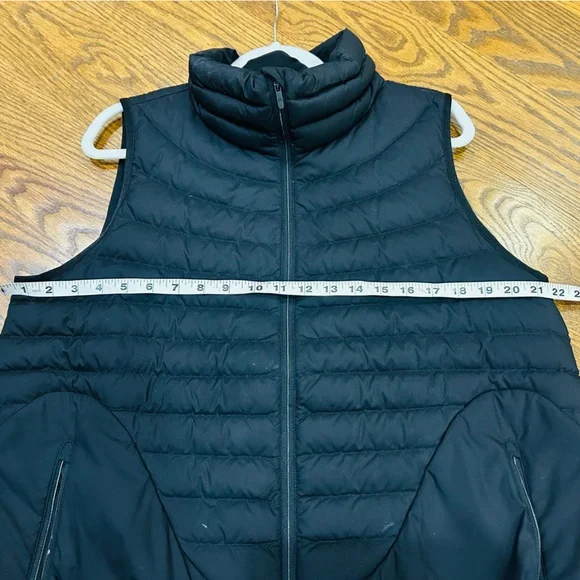 Lululemon Athletica Black Quilted Vest - Picture 7 of 7